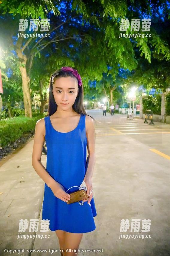 青豆客 - 探访莫晓茜sunny的校服图片库：青春的冲动！