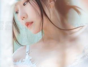 香草喵露露正式开启：美脚cos大挑战，你敢点开吗？