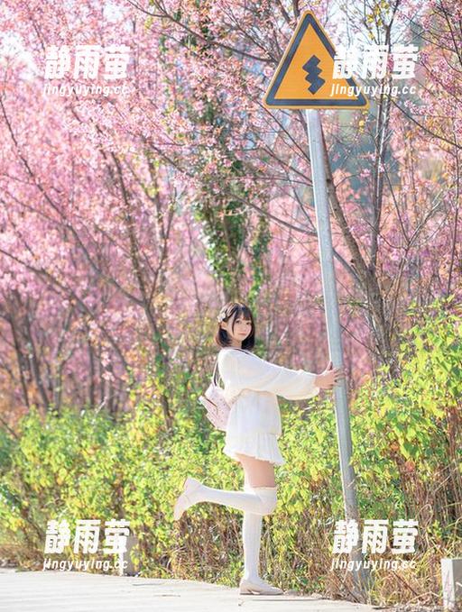 当大学生遇上魔物喵nigisa：物置变身私房写真圣地！