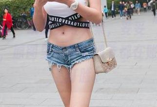 魔镜街拍 - 凯恩的写真集，妥妥“点亮我的心”，原图里的每个细节都在账户余额上打脸。