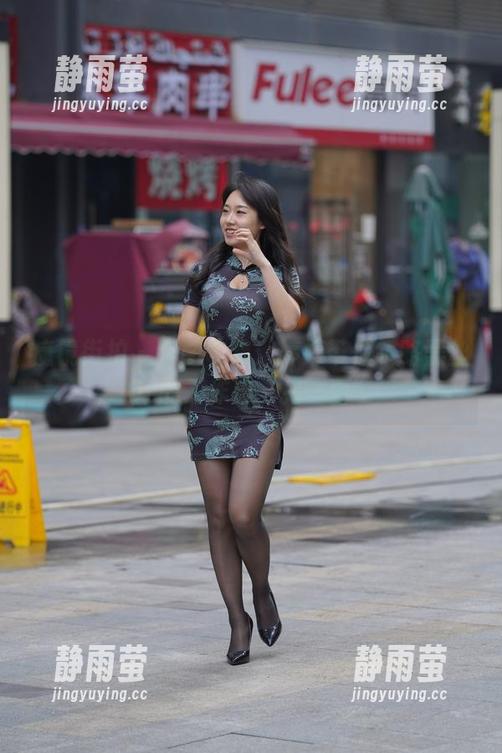 魔镜街拍 - 套图收集：婷婷带你领略黑丝OL的工作日“另一面”